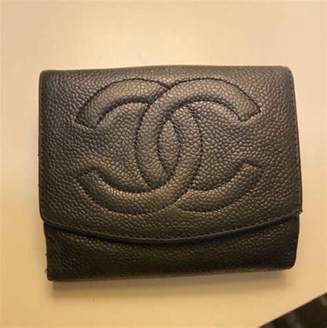 chanel vintage grated bifold wallet